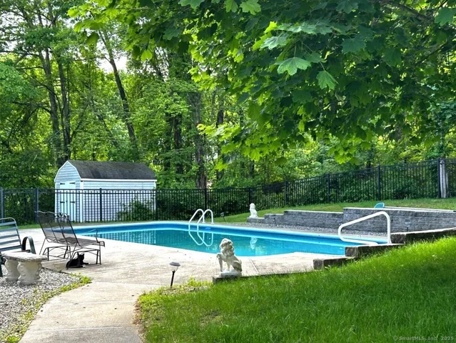 $469,000 | 397 Walnut Hill Road, Thomaston, CT 06787