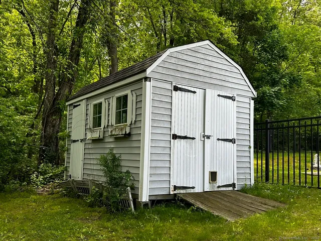 $469,000 | 397 Walnut Hill Road, Thomaston, CT 06787