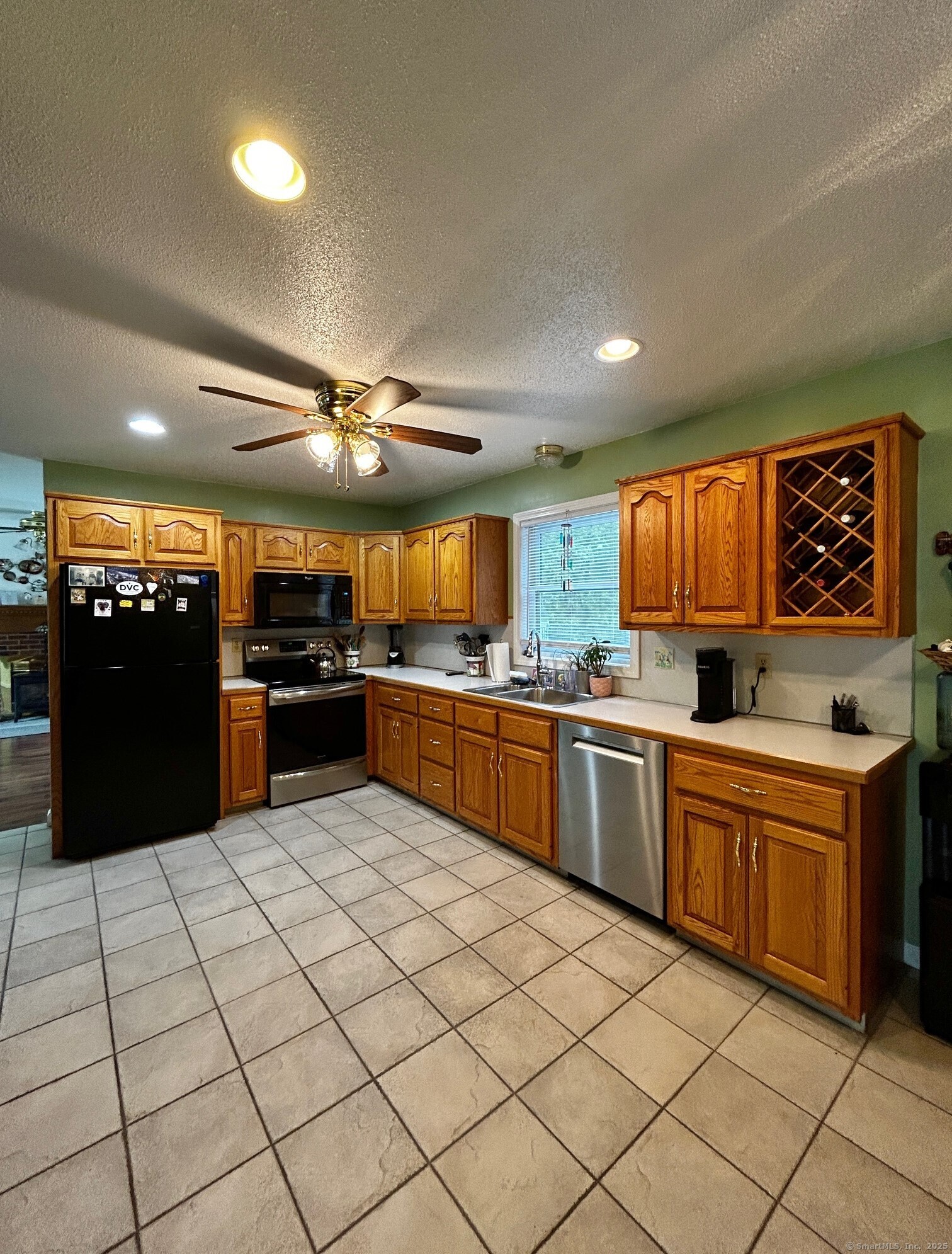 397 Walnut Hill Road Thomaston, CT 06787 - Photo 10 of 36