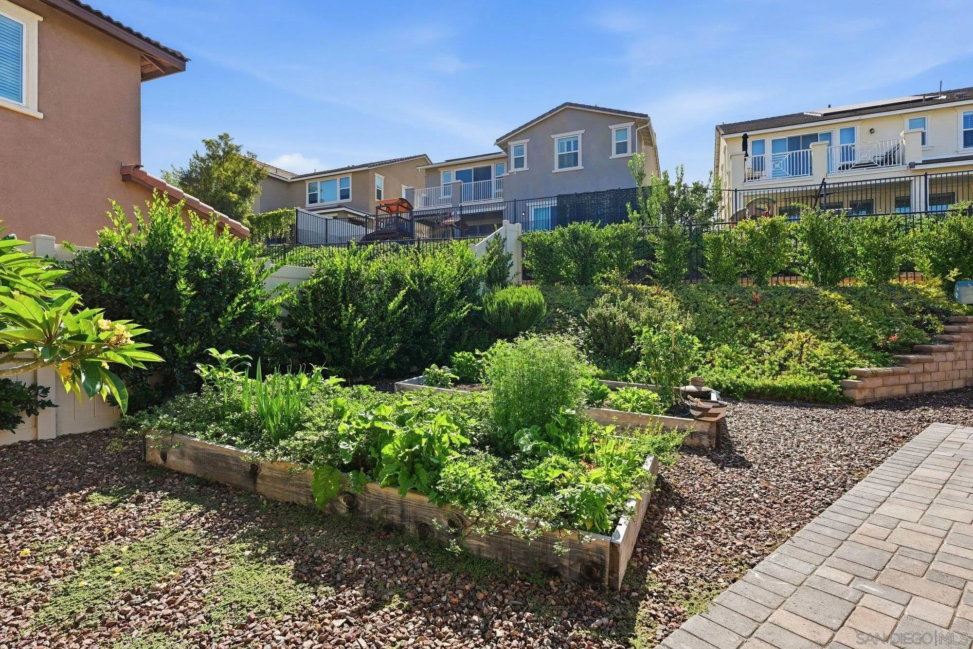 35833 Esperia Way Fallbrook, CA 92028 - Photo 40 of 46