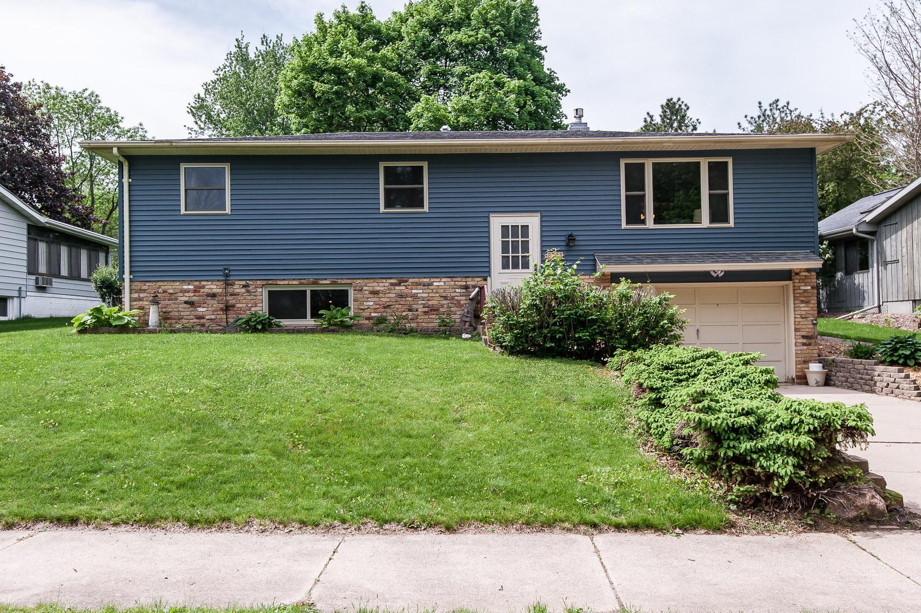 2503 5th Avenue Northwest Rochester, MN 55901 - Photo 1 of 1