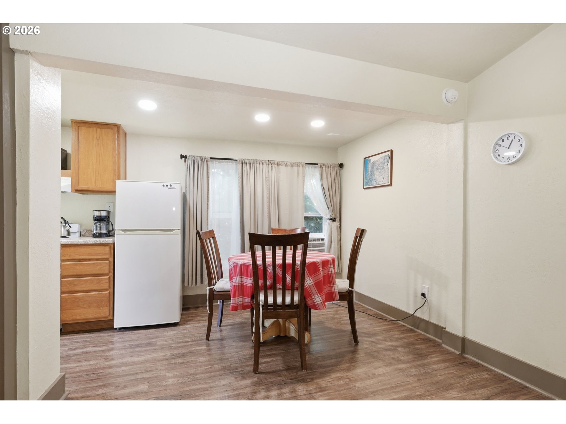 327 6th Street Springfield, OR 97477 - Photo 12 of 38