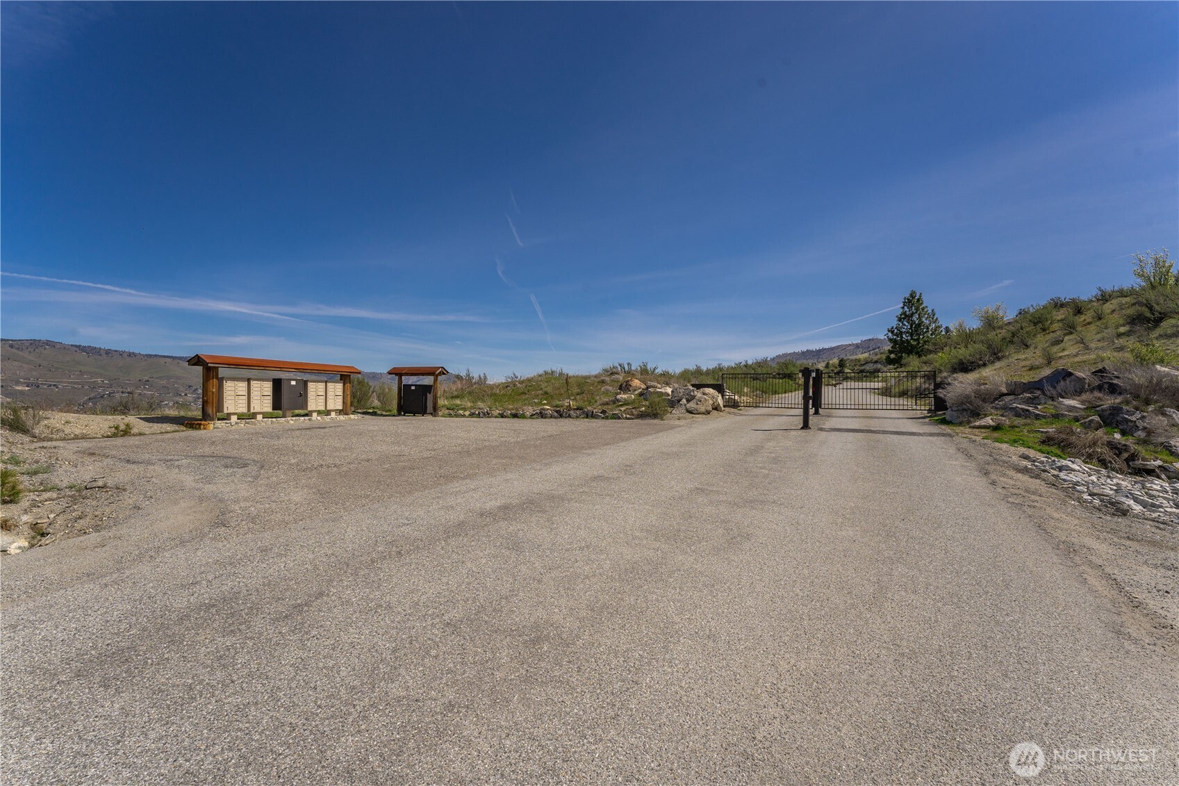 295 Hawks Ridge Road Chelan, WA 98816 - Photo 29 of 31 a view of a road with an ocean view