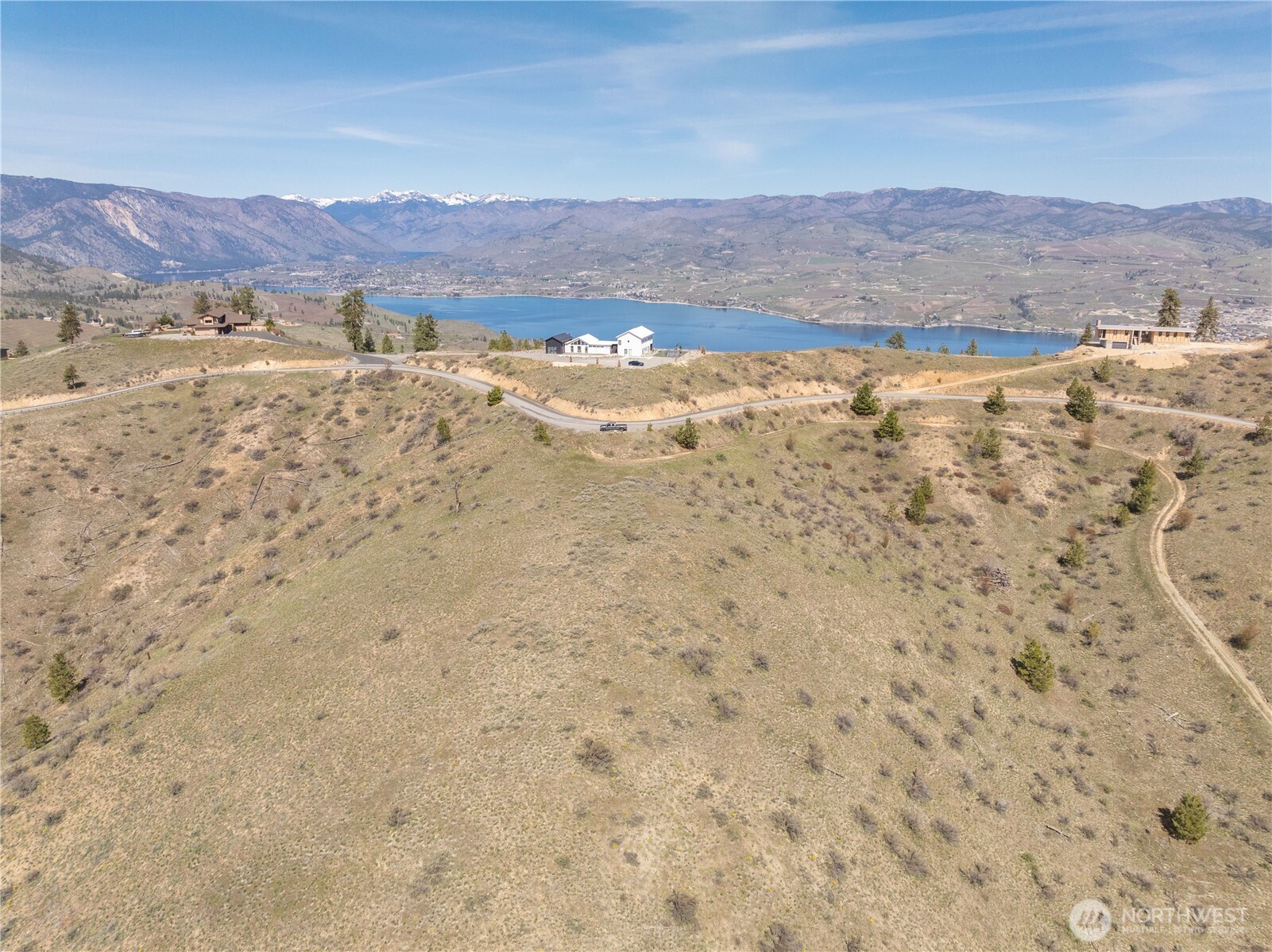 295 Hawks Ridge Road Chelan, WA 98816 - Photo 10 of 31 a view of lake and mountain