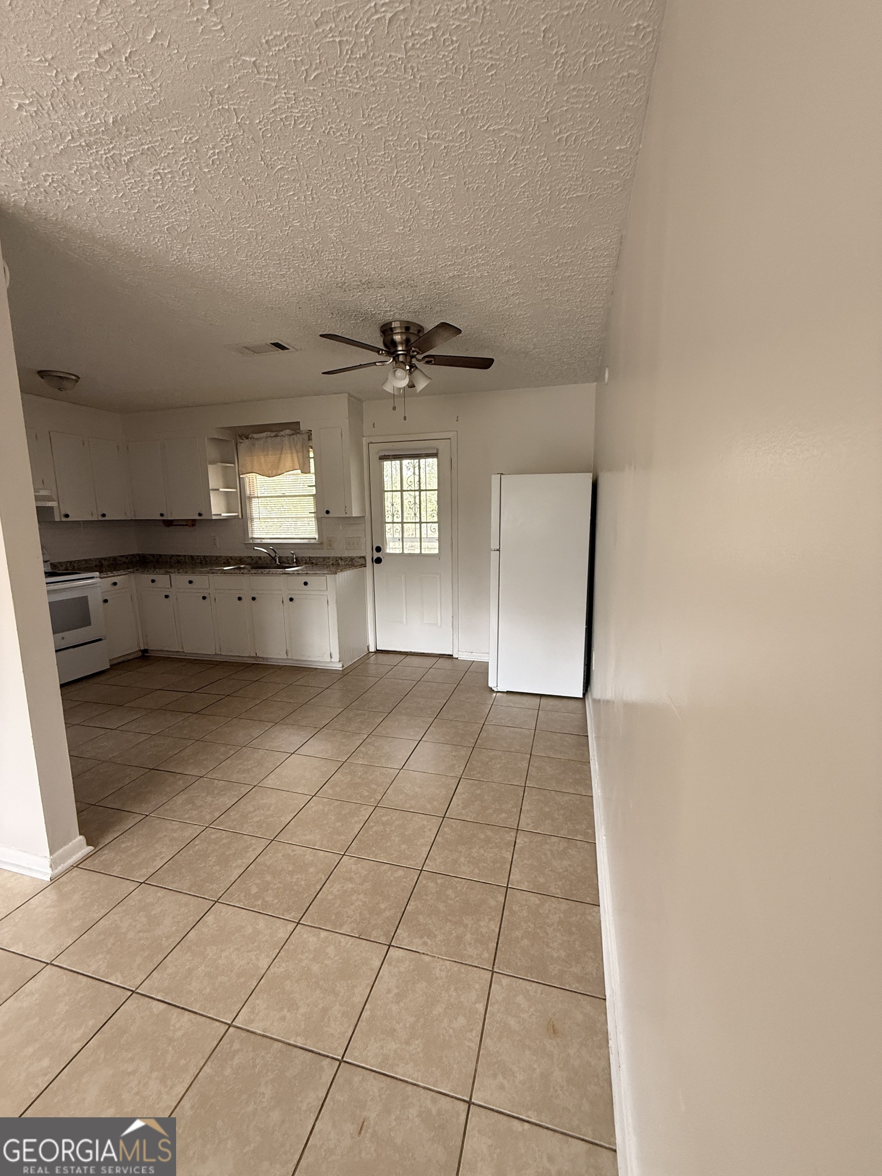 304 Wall Street Warner Robins, GA 31088 - Photo 6 of 20