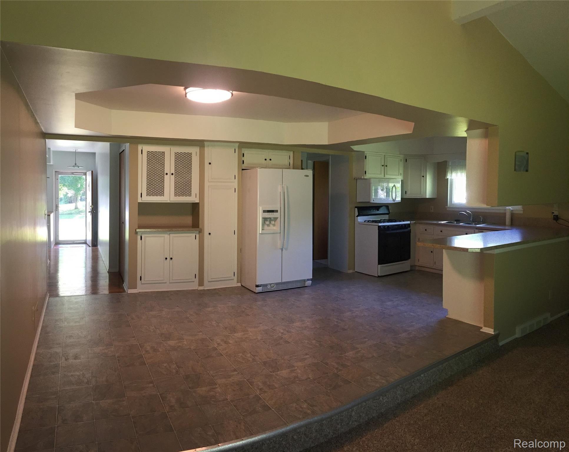 422 Holland Road Flushing, MI 48433 - Photo 4 of 12 IMG_5317.JPG