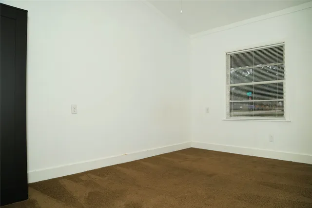 $1,600 | 1129 North Arcola Street, Angleton, TX 77515