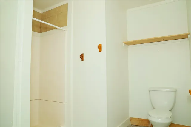 $1,600 | 1129 North Arcola Street, Angleton, TX 77515