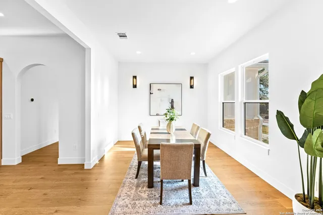 $849,999 | 736 Mountain Creek Trail, Boerne, TX 78006