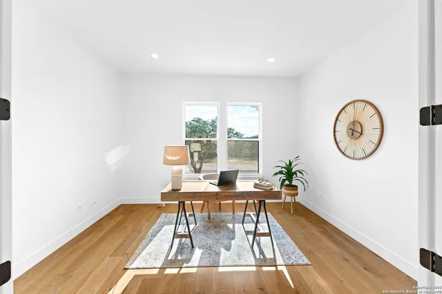 $849,999 | 736 Mountain Creek Trail, Boerne, TX 78006