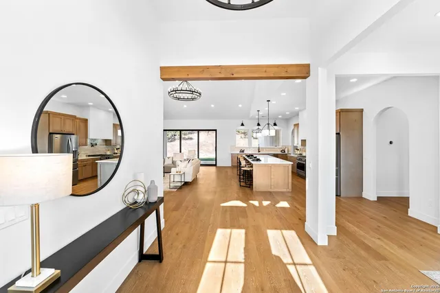 $849,999 | 736 Mountain Creek Trail, Boerne, TX 78006