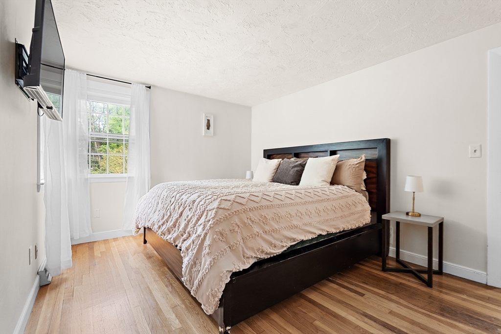 68 Gregory Road Holliston, MA 01746 - Photo 12 of 32 Gallery Image 12