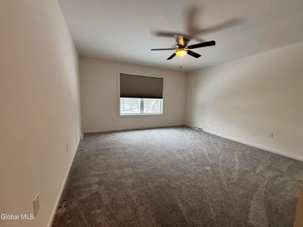 $2,950 | 587 A Grooms Road, Clifton Park, NY 12065