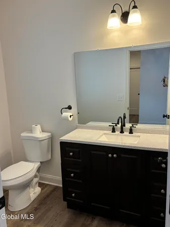 $2,950 | 587 A Grooms Road, Clifton Park, NY 12065