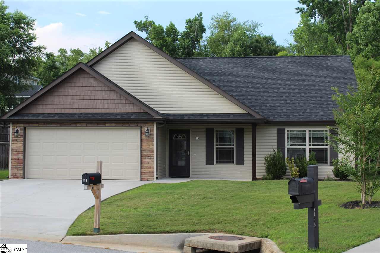 11 Rusty Court Simpsonville, SC 29680 - Photo 1 of 20 Gallery Image 1