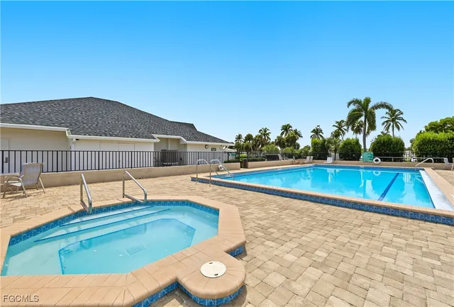 $2,150 | 12250 Kelly Greens Boulevard, Unit 57, Fort Myers, FL 33908