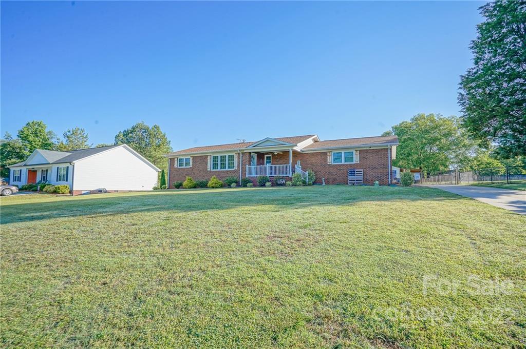650 Lippard Road Salisbury, NC 28146 - Photo 2 of 46 Gallery Image 2