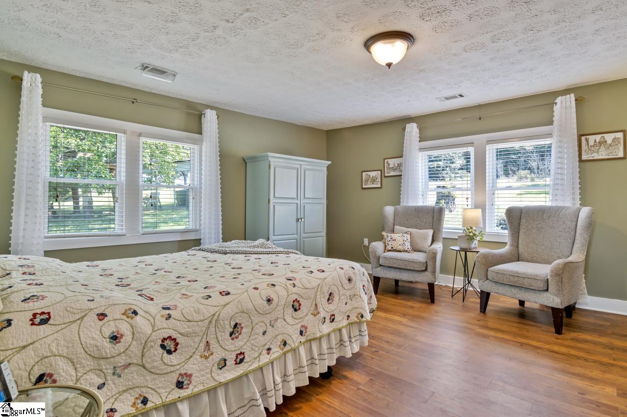 1027 Johnson Road Easley, SC 29642 - Photo 19 of 36