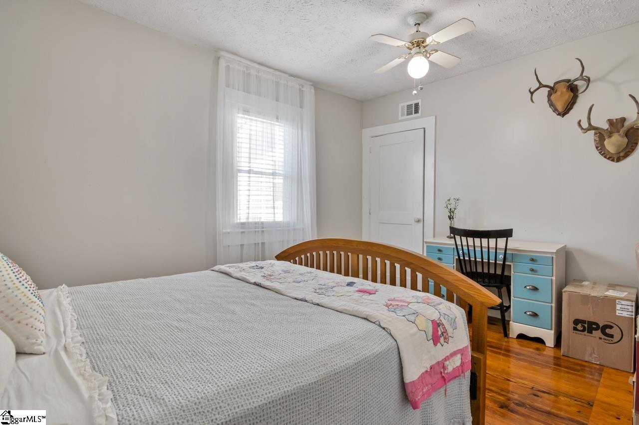 1027 Johnson Road Easley, SC 29642 - Photo 22 of 36