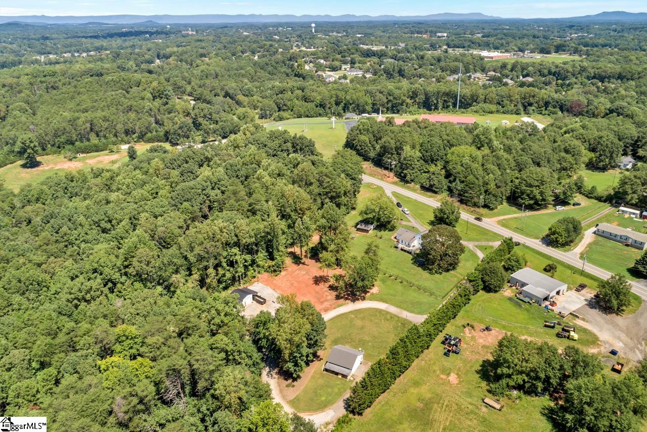 1027 Johnson Road Easley, SC 29642 - Photo 31 of 36