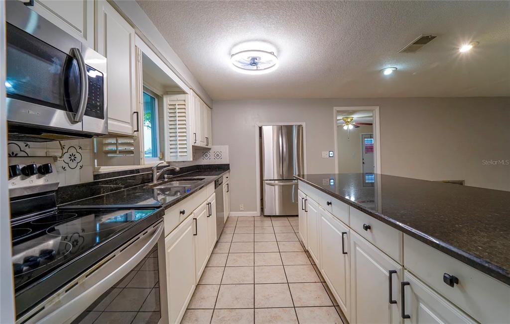 7713 Heather Street New Port Richey, FL 34653 - Photo 5 of 26