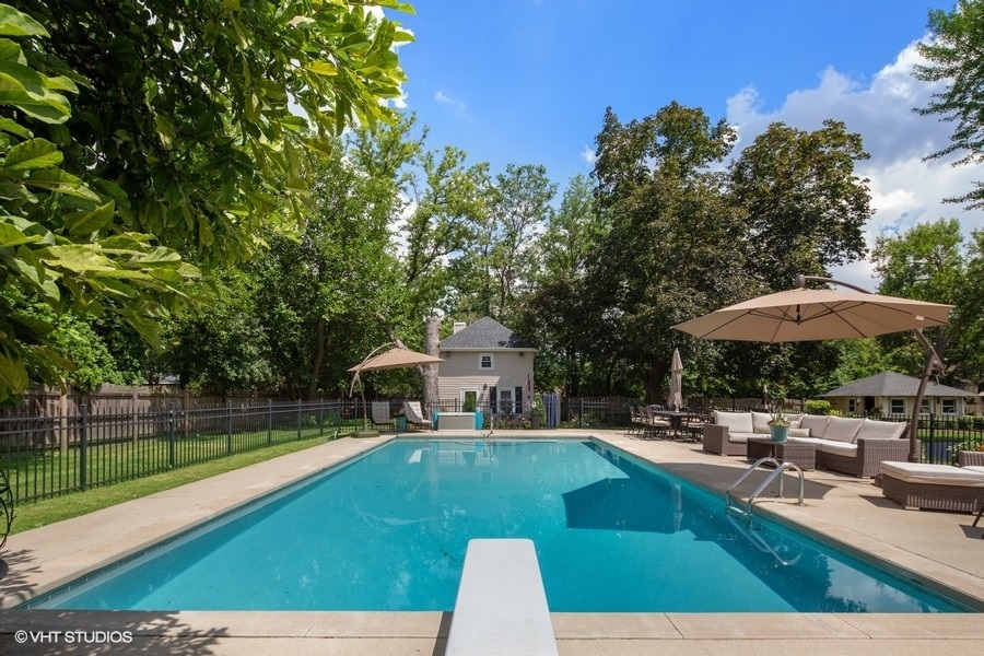 236 Melrose Avenue Elmhurst, IL 60126 - Photo 36 of 50 a view of a house with swimming pool and sitting area