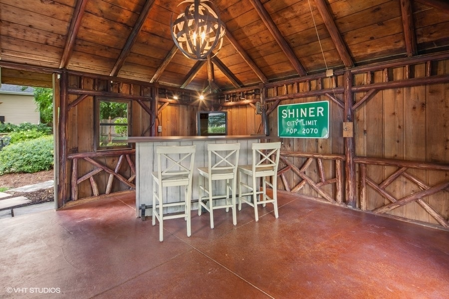 236 Melrose Avenue Elmhurst, IL 60126 - Photo 42 of 50 a view of a chairs and table in a room