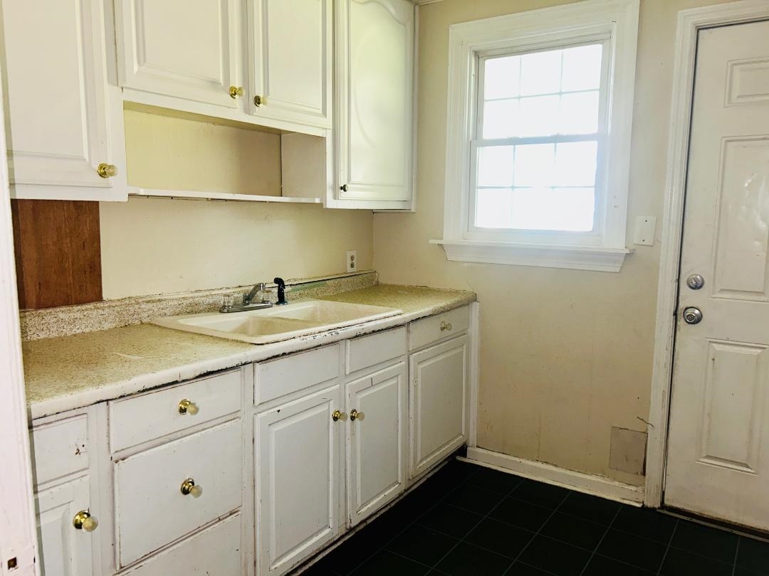 812 Jaycee Terrace Marion, SC 29571 - Photo 5 of 9