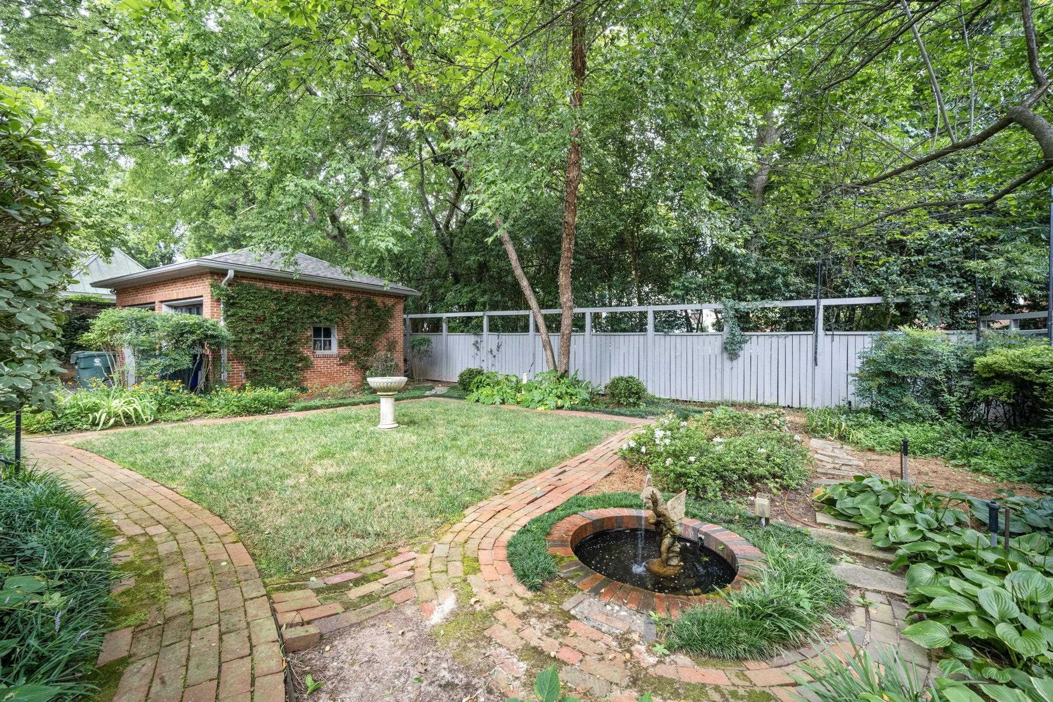 918 Vance Street Raleigh, NC 27608 - Photo 33 of 37 Gardens and fountain
