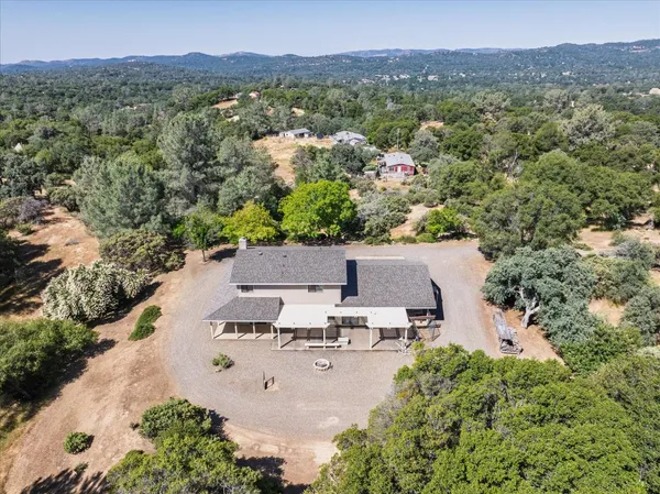 $450,000 | 3668 Homestead Road, Mariposa, CA 95338