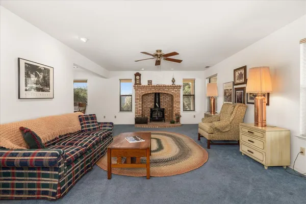 $450,000 | 3668 Homestead Road, Mariposa, CA 95338