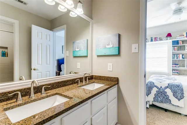 $1,085,000 | 203 Manor Place, Southlake, TX 76092