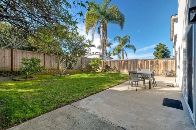 $2,100,000 | 6809-11 Corintia Street, Carlsbad, CA 92009