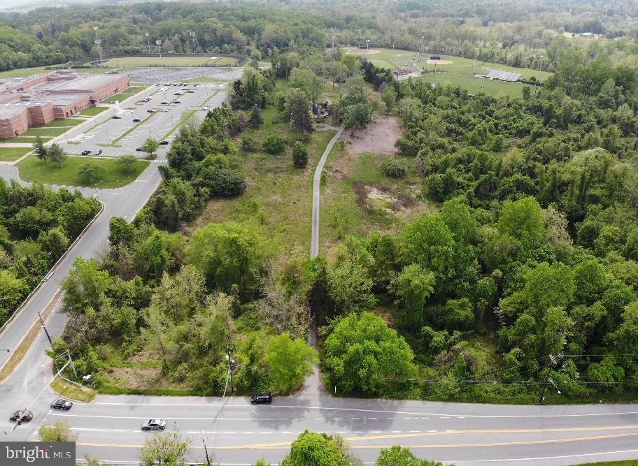 410 Norwood Road Silver Spring, MD 20905 - Photo 2 of 9