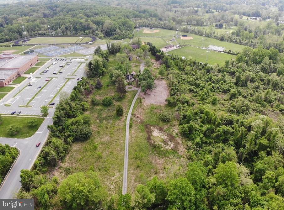 410 Norwood Road Silver Spring, MD 20905 - Photo 4 of 9