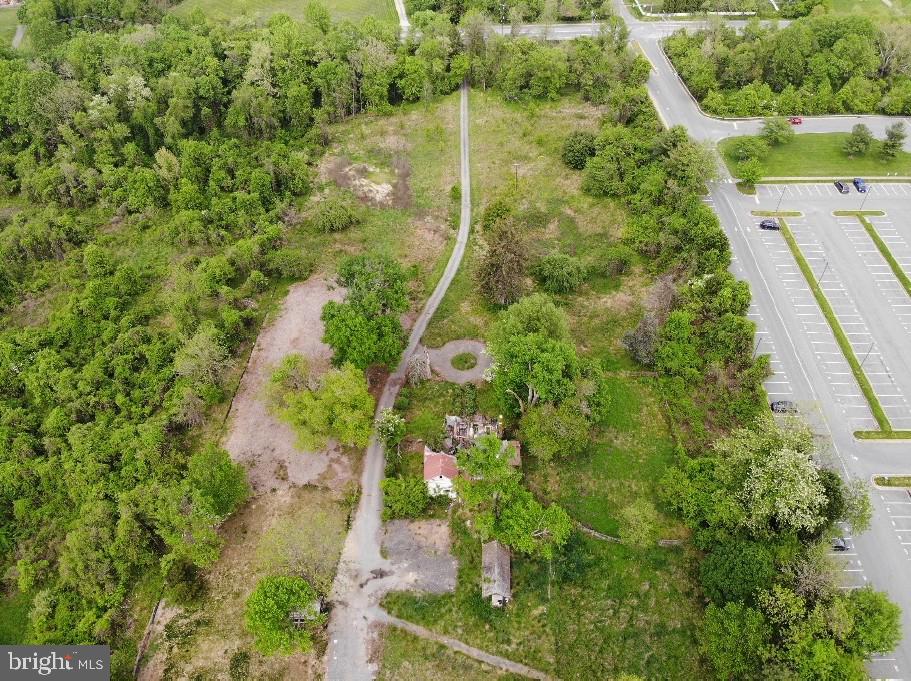 410 Norwood Road Silver Spring, MD 20905 - Photo 5 of 9