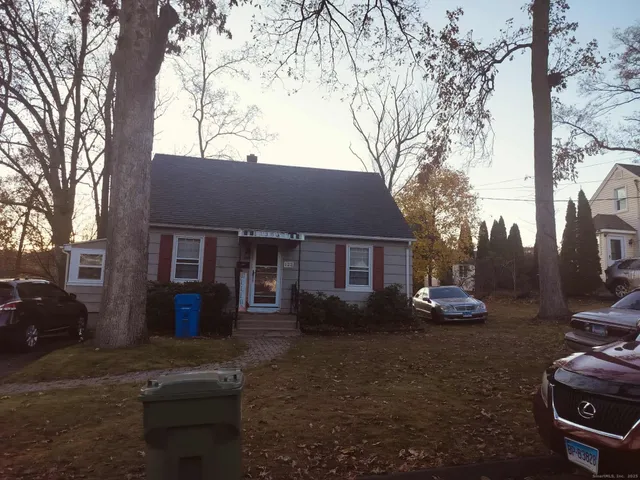 a view of house with outdoor space