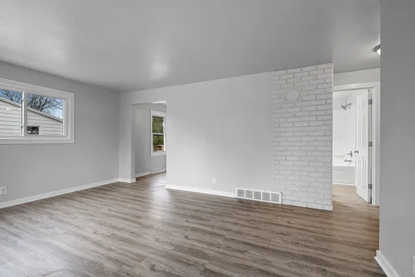 $154,900 | 1705 30th Avenue, Menominee, MI 49858