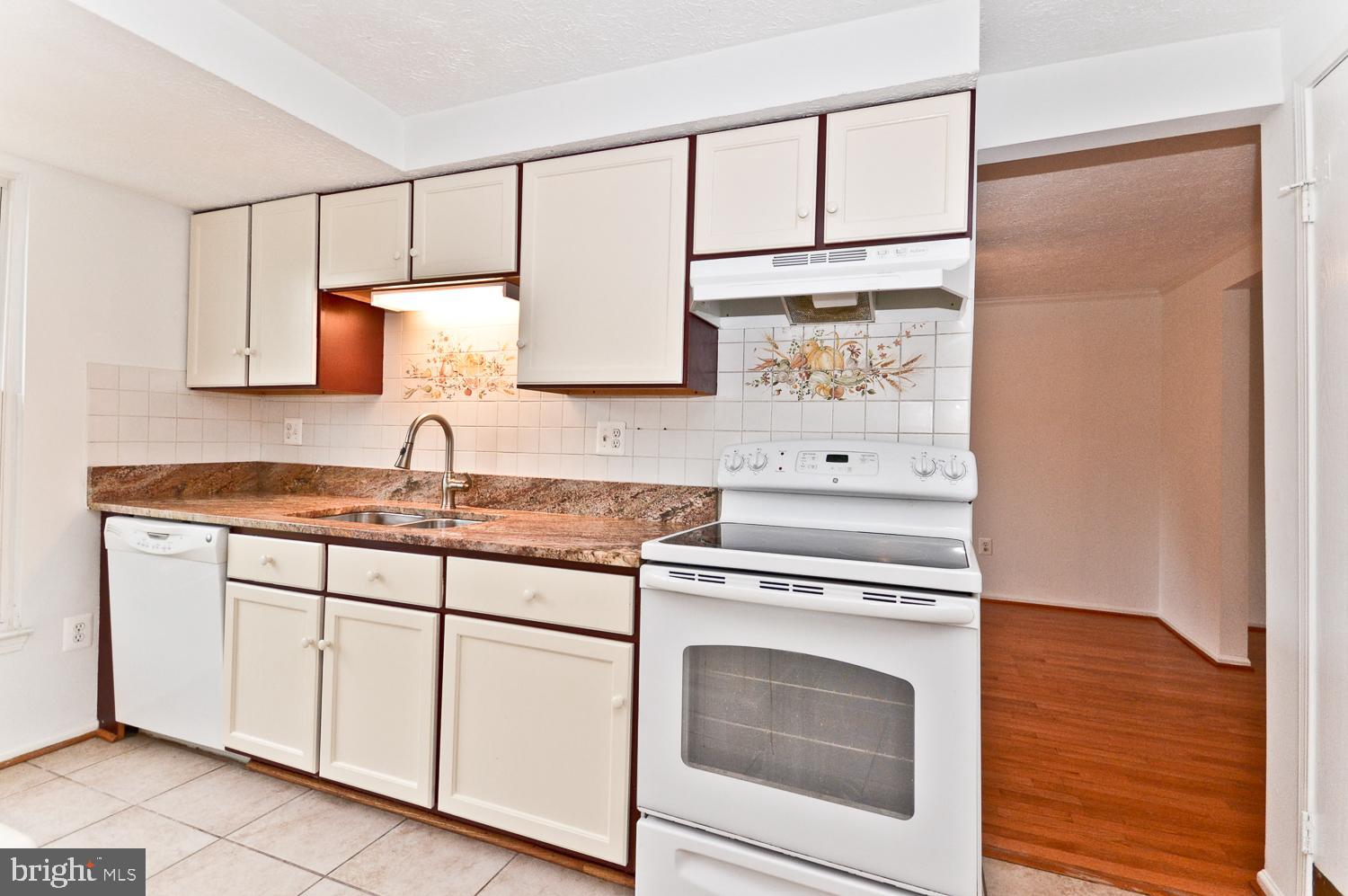 3503 Ripplingbrook Court Bowie, MD 20721 - Photo 19 of 41 kitchen view