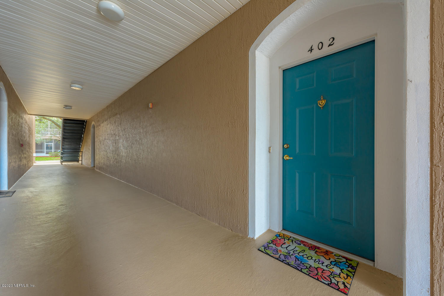 Exterior Foyer