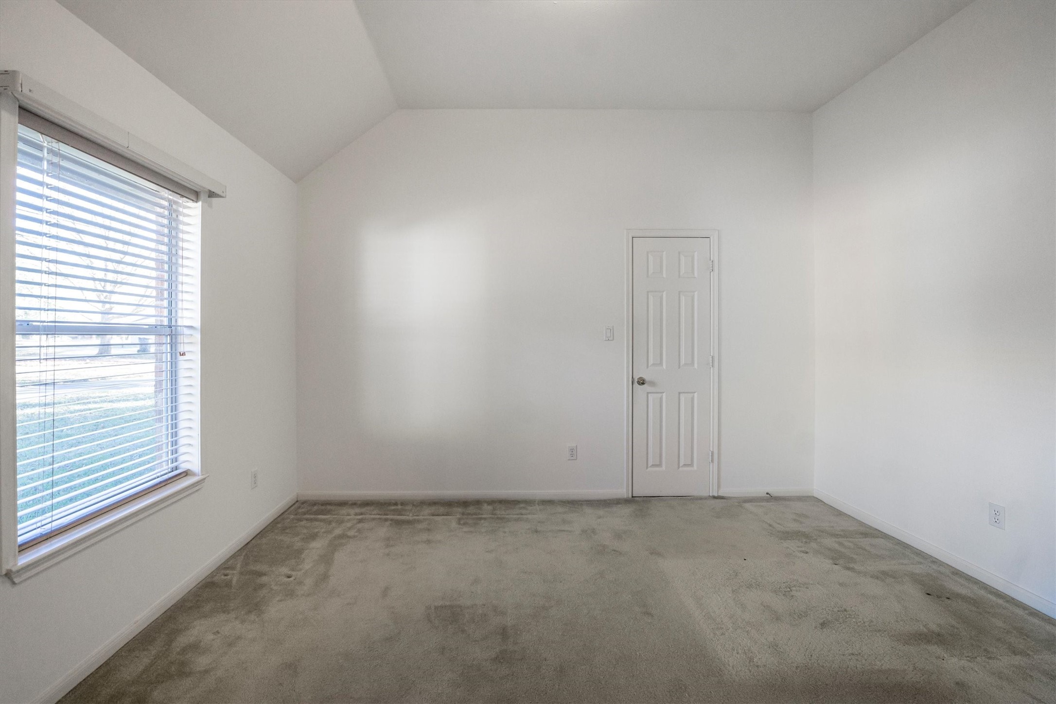2434 Pebblebrook Circle Conroe, TX 77384 - Photo 29 of 44 an empty room with a window