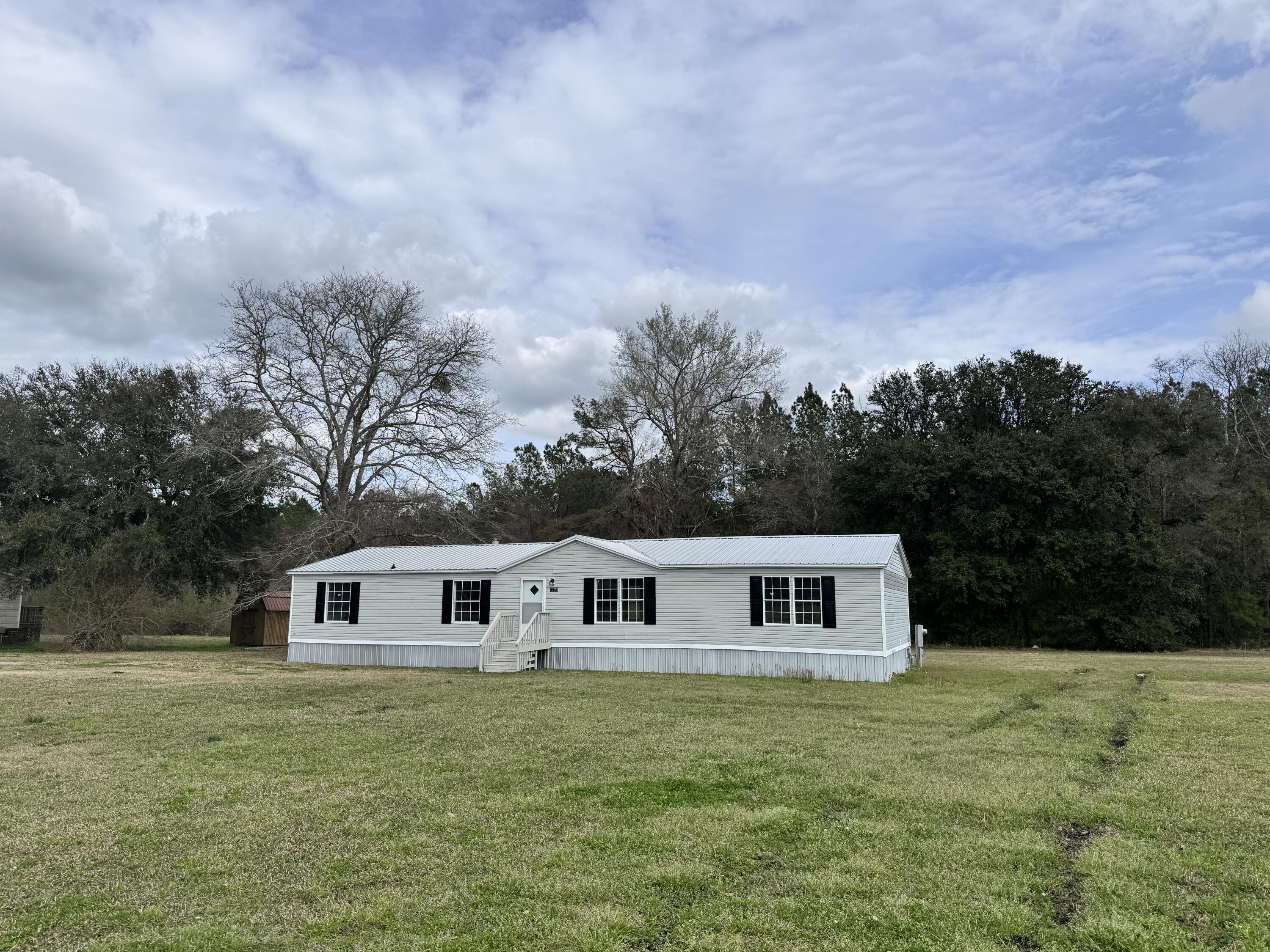 1174 Stokes Road Walterboro, SC 29488 - Photo 1 of 25 1174 Stokes Road