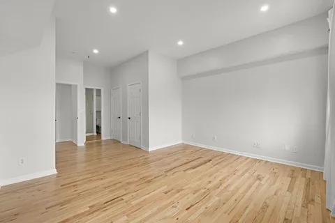 $699,000 | 357 Varick Street, Unit 325B, Jersey City, NJ 07302