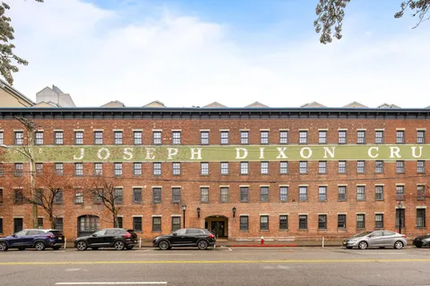 $699,000 | 357 Varick Street, Unit 325B, Jersey City, NJ 07302