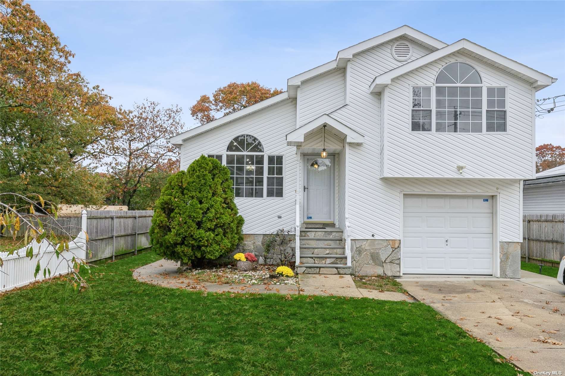 251 Mooney Pond Road, Selden, NY 11784 Compass