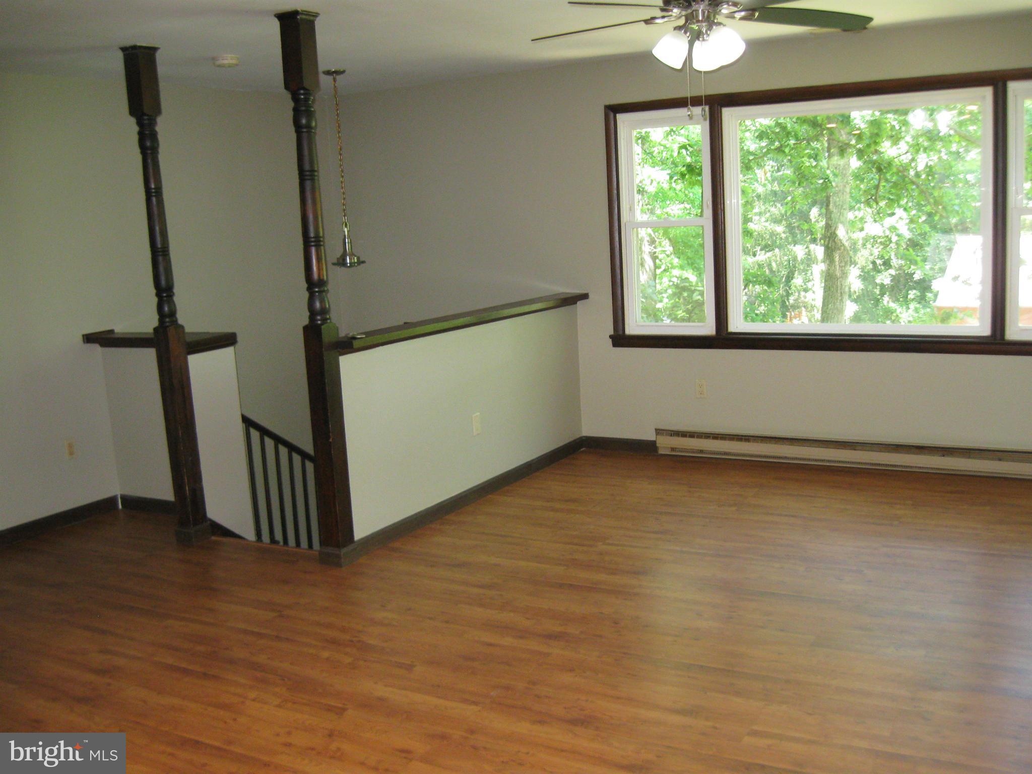 504 Hoot Owl Road Riva, MD 21140 - Photo 18 of 20 Living Room