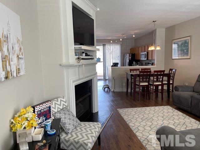 1745 Sorrell Brook Way Raleigh, NC 27609 - Photo 3 of 18