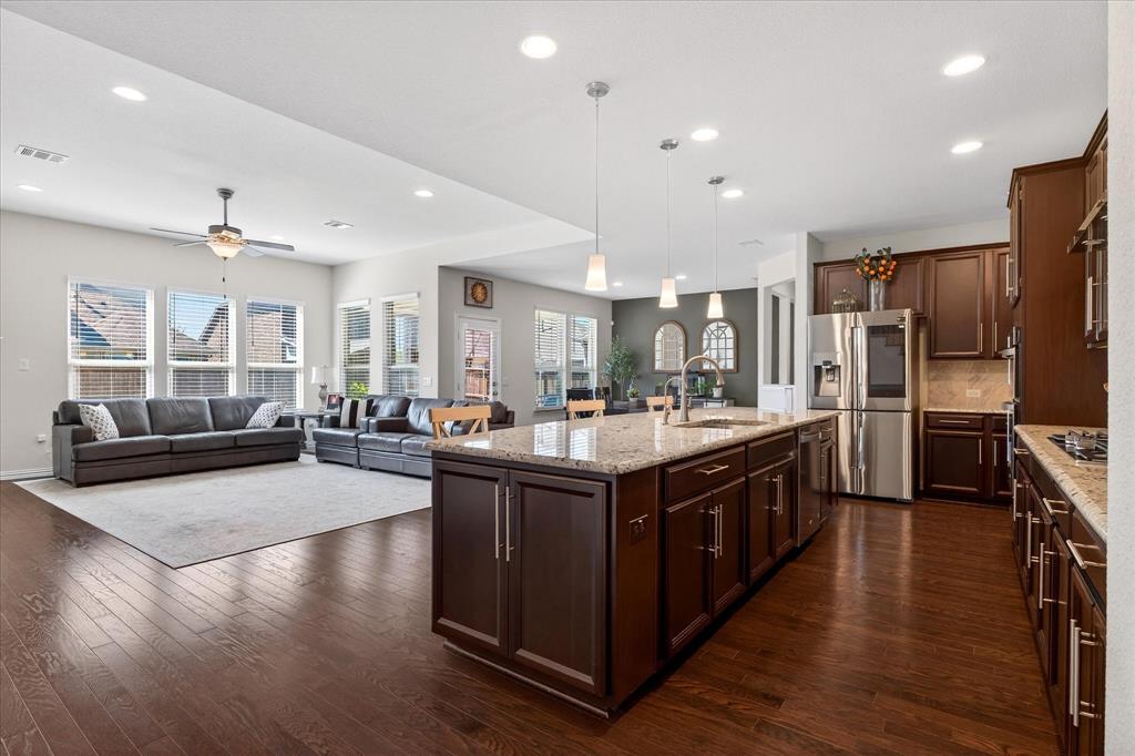 11193 Carrizo Road Frisco, TX 75035 - Photo 6 of 40