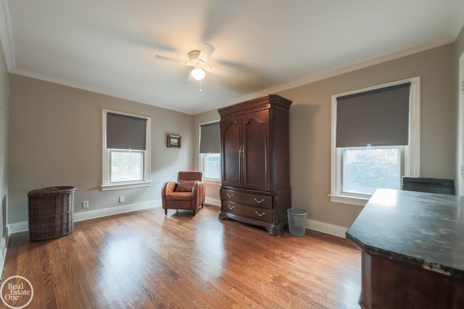 344 Neff Road Grosse Pointe, MI 48230 - Photo 15 of 41 50096730-15.JPG