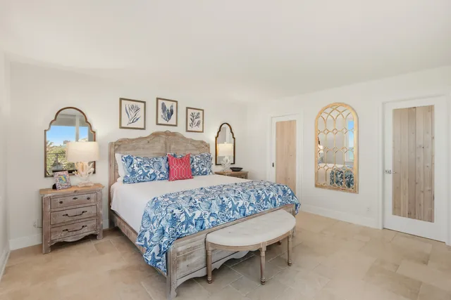 $975,500 | 900 Ocean Drive, Unit 207, Juno Beach, FL 33408